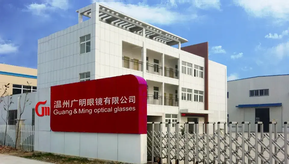 img-753-502 img-753-502