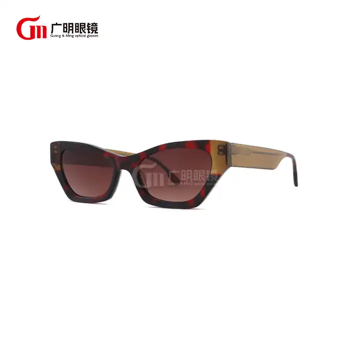 Black Cat Eye Aviator Günəş eynəkləri bütün geyimlərlə yaxşı işləyirmi?