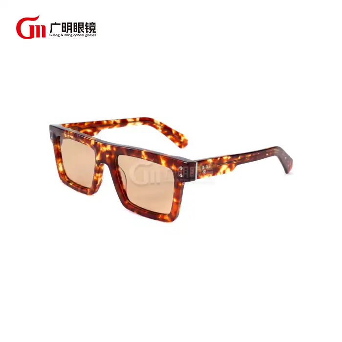 Waarom word reghoekige sonbrille as cool beskou?