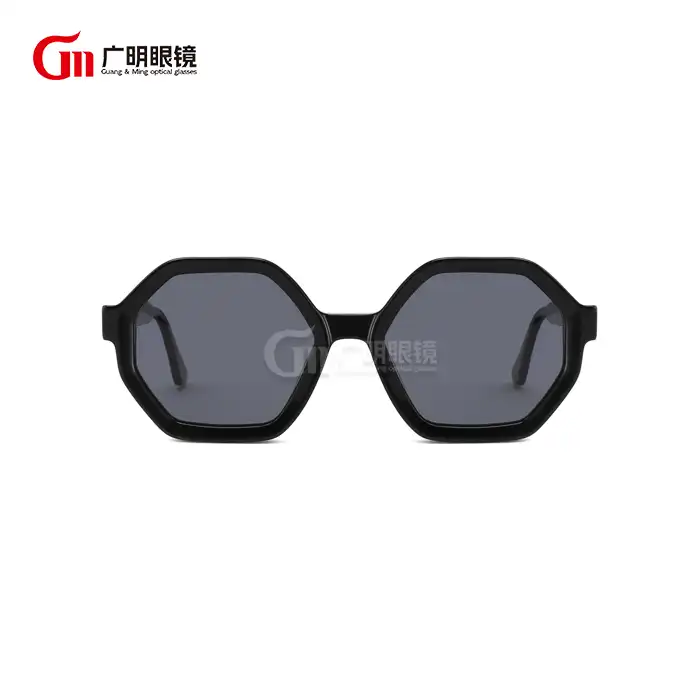 txiv neej hexagon looj tsom iav dub