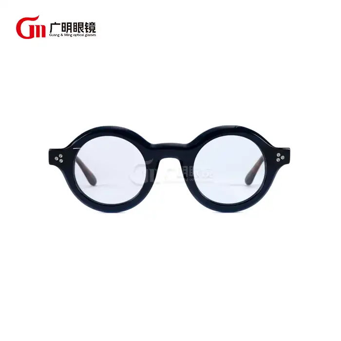 occhiali da sole rotondi e spessi